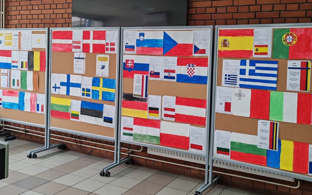 Izložba „Zastave zemalja Europske unije“ u holu škole